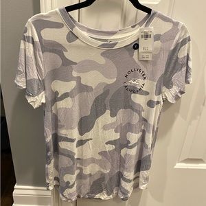 Hollister T-Shirt womens small *brand new with tags*